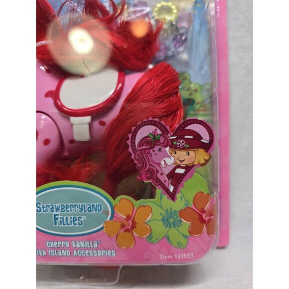 StrawberryShortcake Strawberryland Fillies Cherry Vanilla Island Accessories NEW - Picture 3 of 9